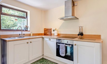 2 Bed in Kidderminster 6