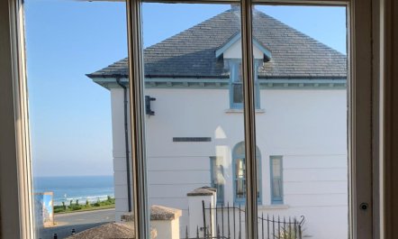 2 Bed in Newquay 7