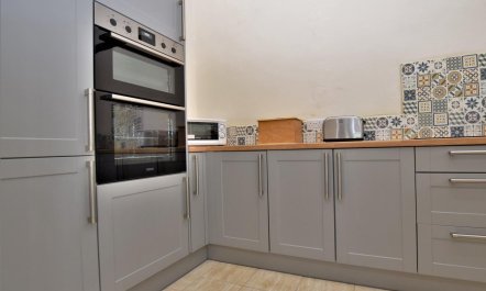 2 Bed in Abergavenny 6