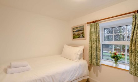 3 Bed in Tighnabruaich 8