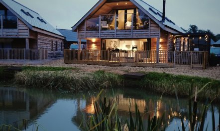 Lake View Lodge 1