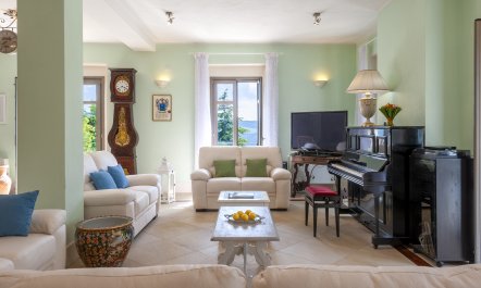 Sun-Kissed Green Heart 7