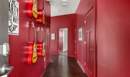 The Crimson Buzz 1