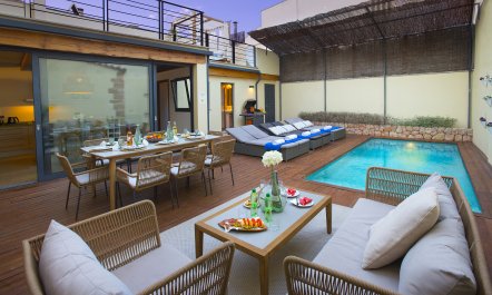 Sun-kiss Terrace 9