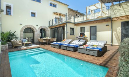 Sun-kiss Terrace 8