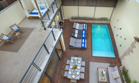 Sun-kiss Terrace 1