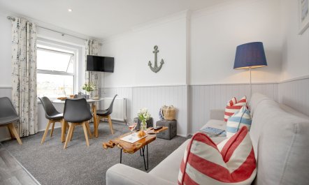 Along the Prom Prom Prom 1