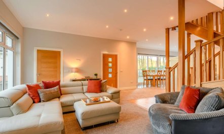 3 Bed in Glasgow 1