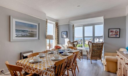 5 Bed in Aberdovey 5