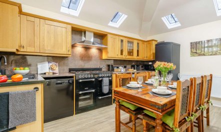 3 Bed in Whitby 3