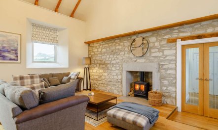 4 Bed in Grange-over-sands