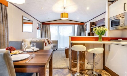 2 Bed in St. Andrews 6