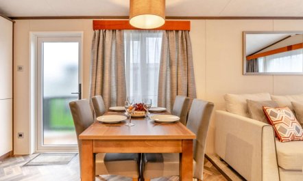 2 Bed in St. Andrews 7