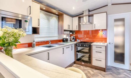 2 Bed in St. Andrews 4