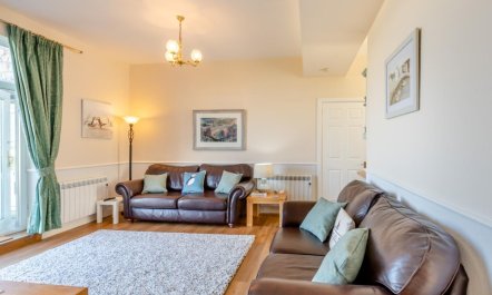3 Bed in Seahouses 2