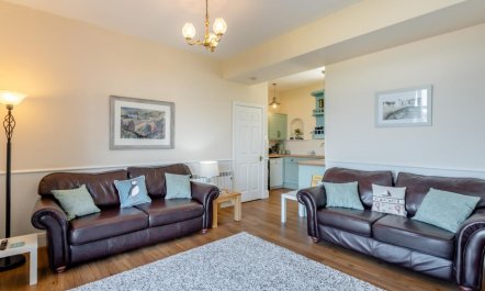 3 Bed in Seahouses 1