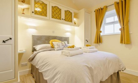 3 Bed in Whitby 9