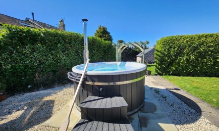 4 Bed in Grange-over-sands 1