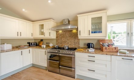 4 Bed in Grange-over-sands 4