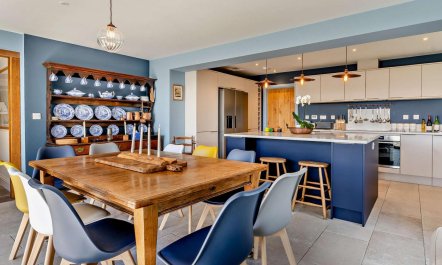 4 Bed in Brecon 9