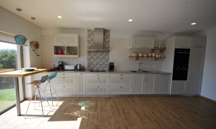 The Sunshine House in the Hills 2