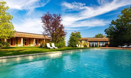 Emilia-Romagna Romance