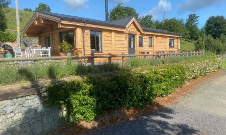 2 Bed in All Stretton 0