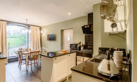 1 Bed in Stoke-on-trent 2