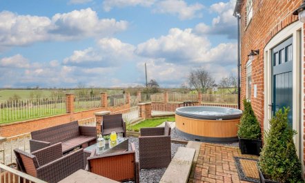 2 Bed in Newark 1