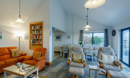 5 Bed in Aberdovey 4