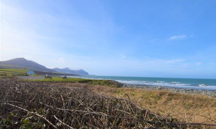 3 Bed in Caernarfon 4