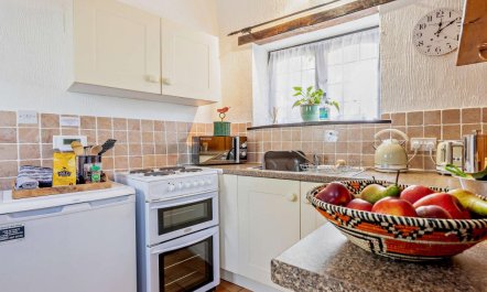 2 Bed in Ellicombe 6