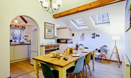 3 Bed in Holt 4