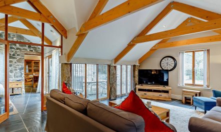 4 Bed in Callington 5