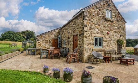 2 Bed in Buxton 3