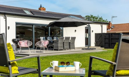 4 Bed in Holt 9