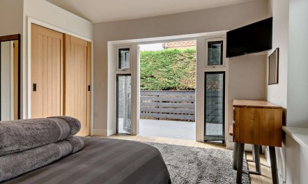 4 Bed in Holt 5