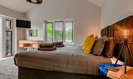 4 Bed in Holt 4