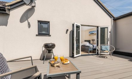 4 Bed in Holt 8