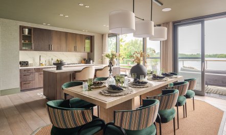 The Waterfront Escape 9