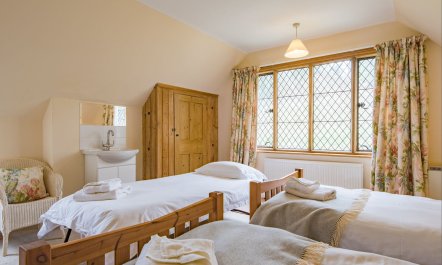 Hockley Wing 8
