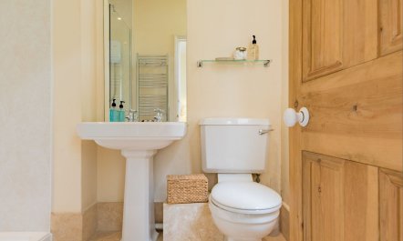 Hockley Wing 9