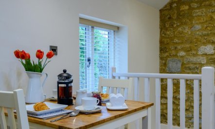 1 Bed in Castle Cary 6