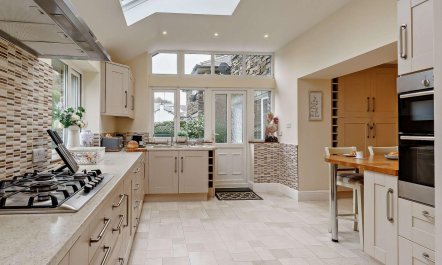 3 Bed in Windermere 1