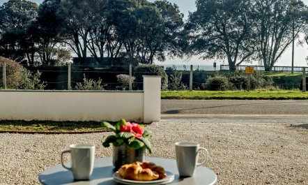 1 Bed in Christchurch 2