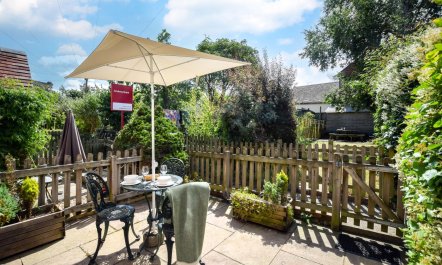 2 Bed in Ludlow 1