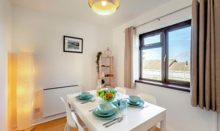 2 Bed in Brixham 2