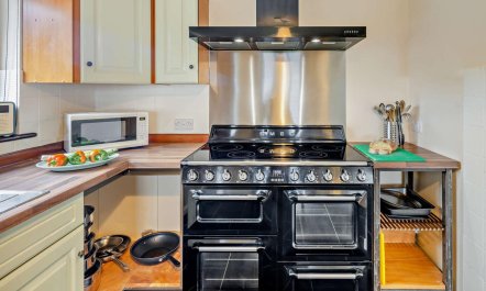 4 Bed in Llwyngwril 5