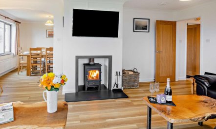 4 Bed in Llwyngwril 7