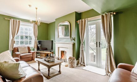 6 Bed in Westbury-on-severn 8